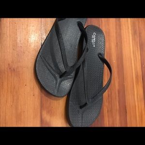 Capelli Flip flops